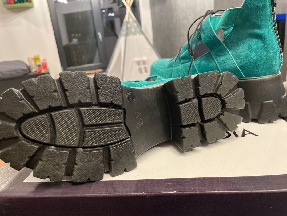 Ghete de toamna model unicat din piele 38