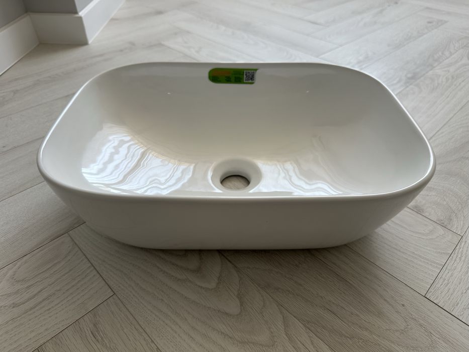 Нова порцеланова мивка за баня Inter ceramics