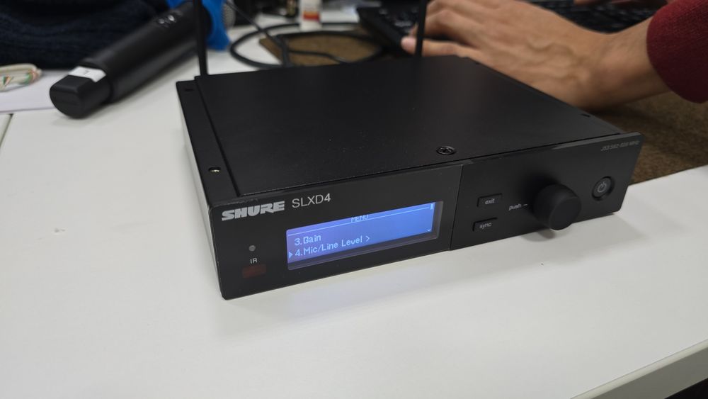 Радио микрофон Shure slxd