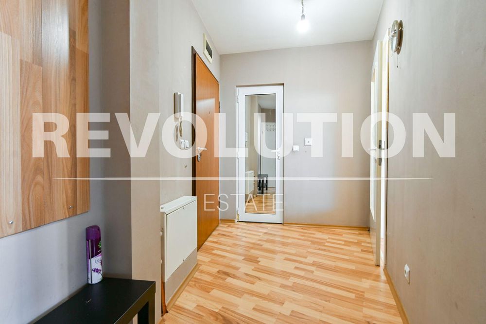 Дава се под наем Тристаен апартамент в София, Слатина - 80 кв.м за 700 € - Снимка #8