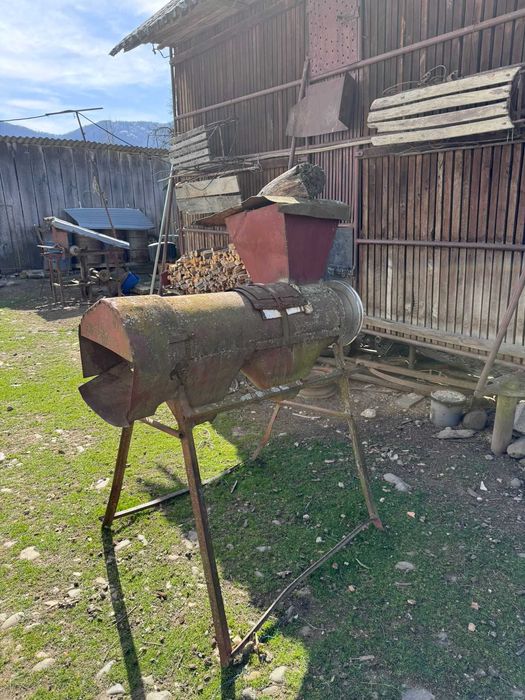 Tractor650 transportor mare/mic remorca basculanta desfacatoare porumb