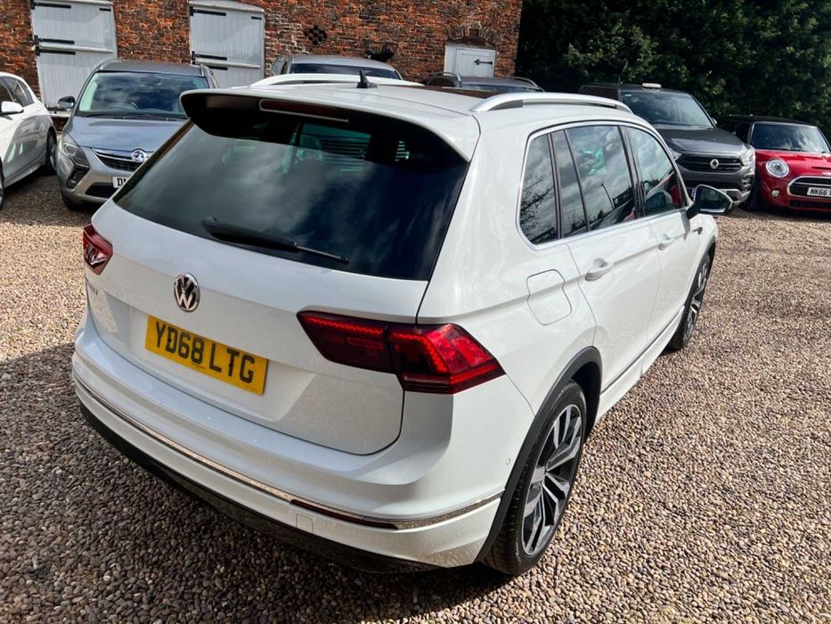 На части VW Tiguan R-line 2021 2.0D автомат Фолксваген Тигуан