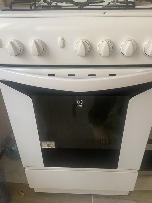 Газ плита Indesit