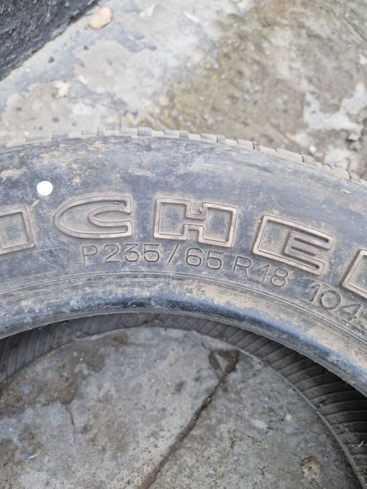 Продам резину в среднем состоянии