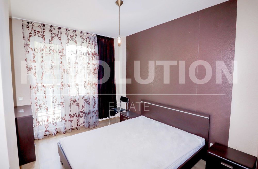 ЛУКСОЗЕН двустаен апартамент в района на ХЕИ!