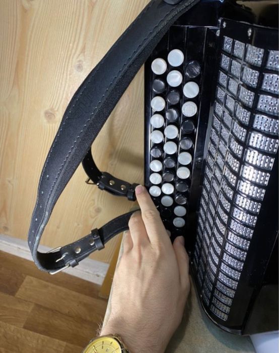 Продам концертные Баяны Юпитер