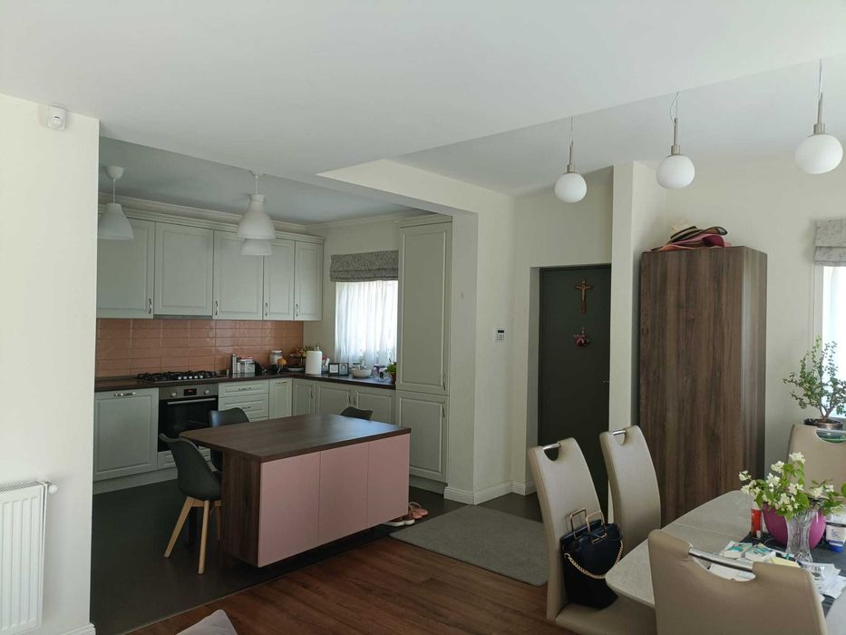 PF Vand casa mobilata si utilata in Popesti