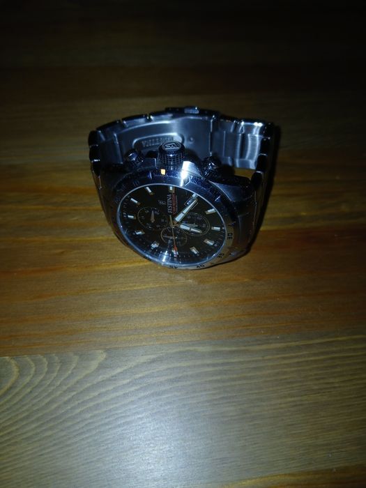 Кварцов часовник Festina