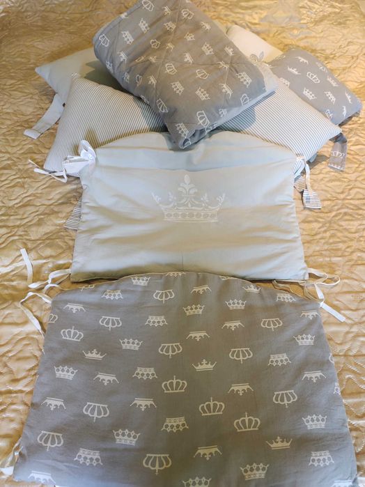 Продам набор ,,Бортики для кроватки"