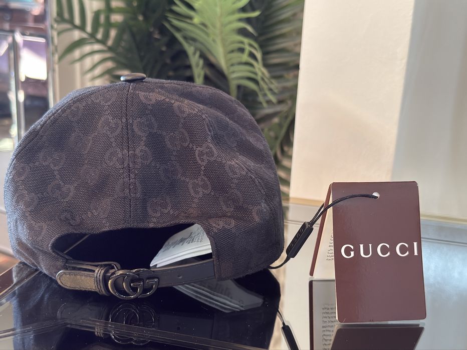 Sapca Gucci model deosebit cu detalii piele