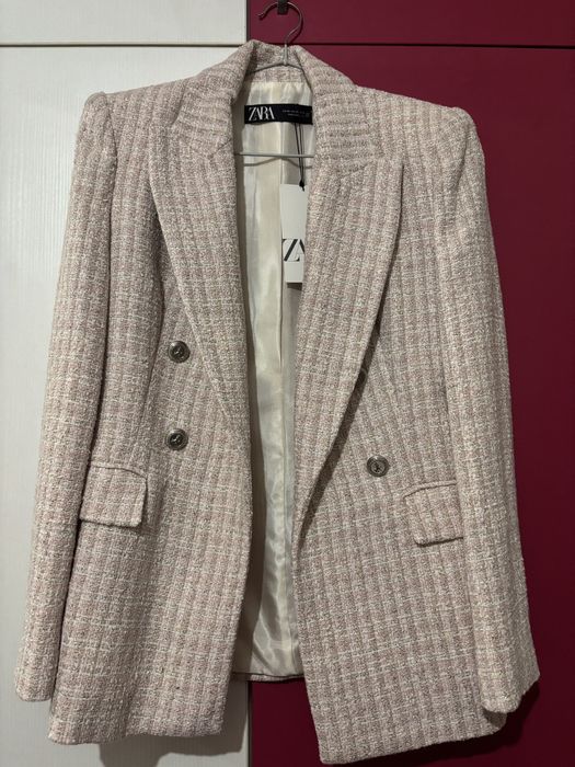 Розово сако букле Зара