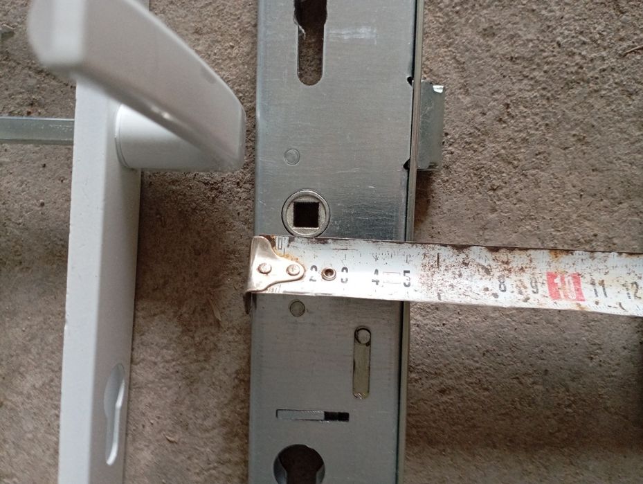 Фурнитура для дверей