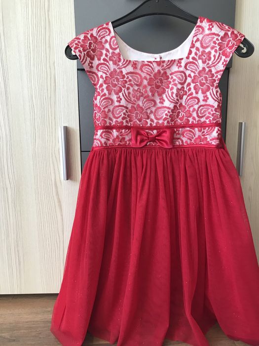 Рокля, ръст  134 см.