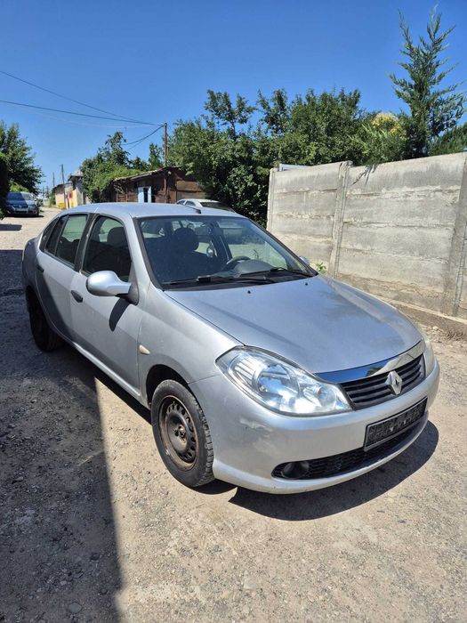 Dezmembram Renault Symbol 1.2 benzina an 2009 capota motor /bara / aripa /far