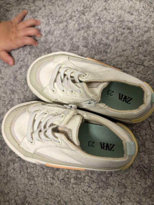 Tenesi Zara marimea 23