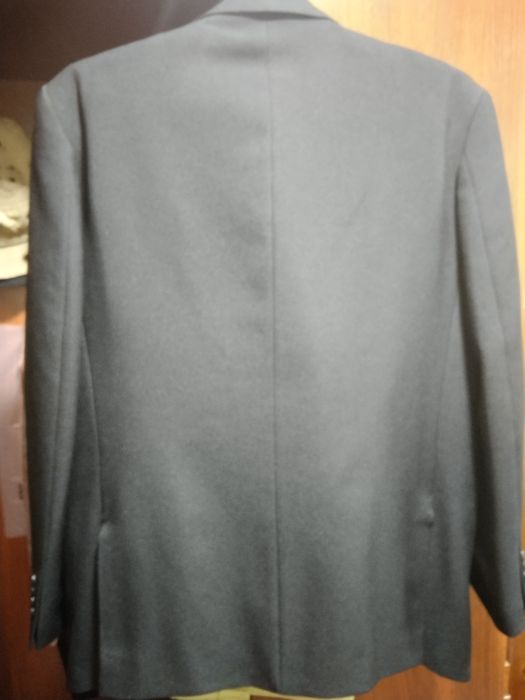 Продаётся брюки, жилет и пиджак