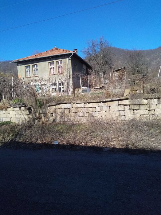 Селска къща близо до Севлиево