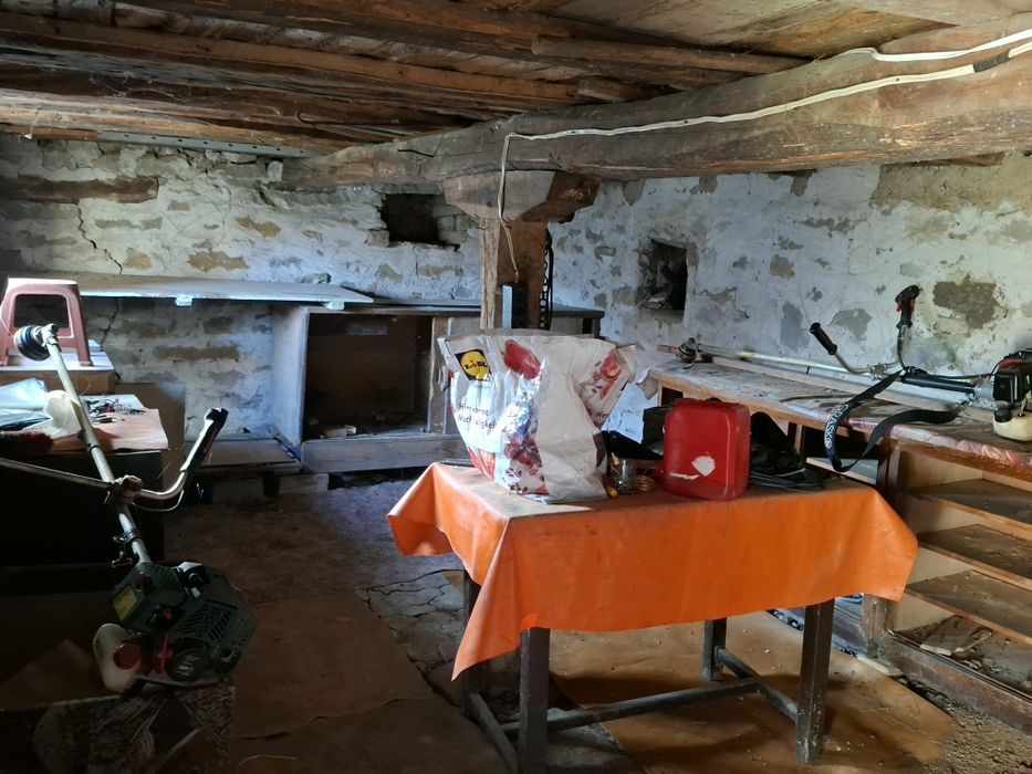 Продава се Къща в с. Плаково, Област Велико Търново - 583 кв.м за 88 €/кв.м - Снимка #11