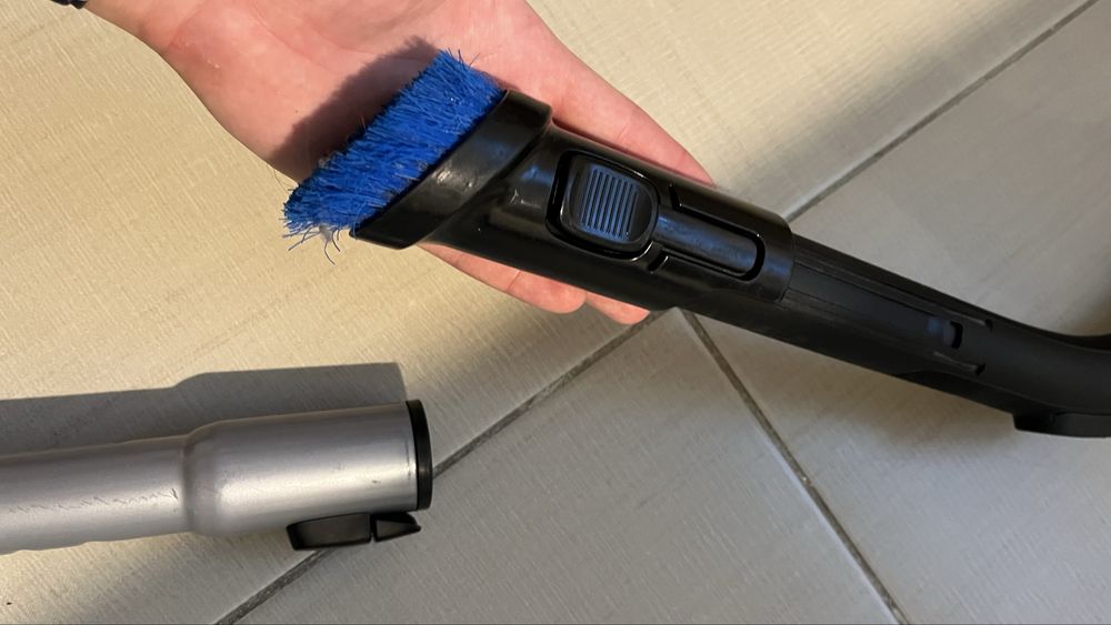 Aspirator fara sac Philips PowerPro Compact Cyclone 5