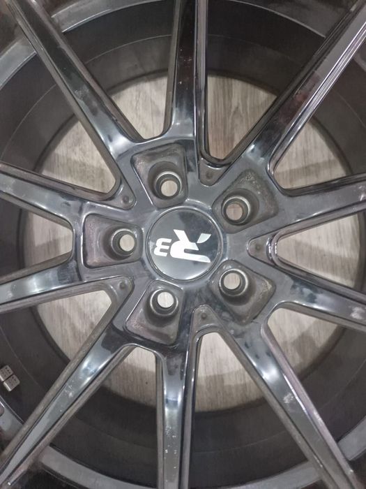 Jante/Roti R3 R3H03 19’ + 4 anvelope vara