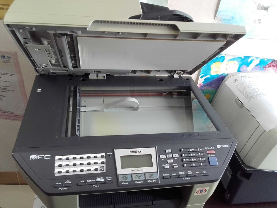 Отличен! Лазерен принтер, скенер и копир 3 в 1 Brother MFC 8460N с дуплекс, ADF и мрежа