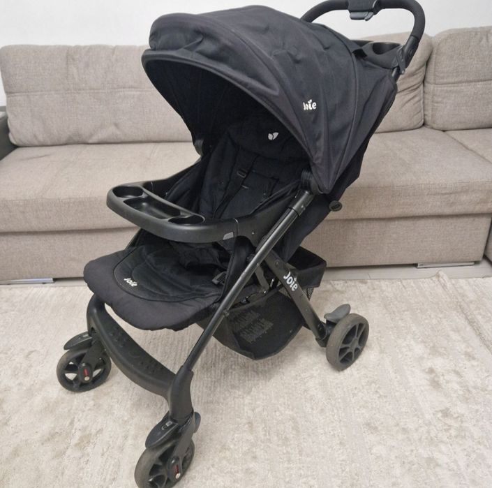 Коляска Joie в хорошем состоянии