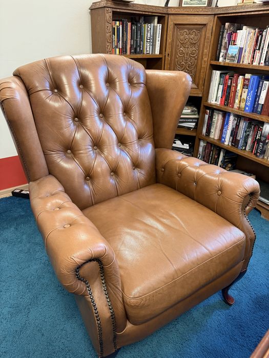 Кресло Честърфийлд