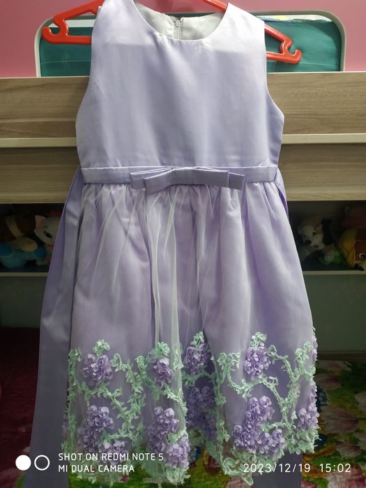 Нежное платье на девочку