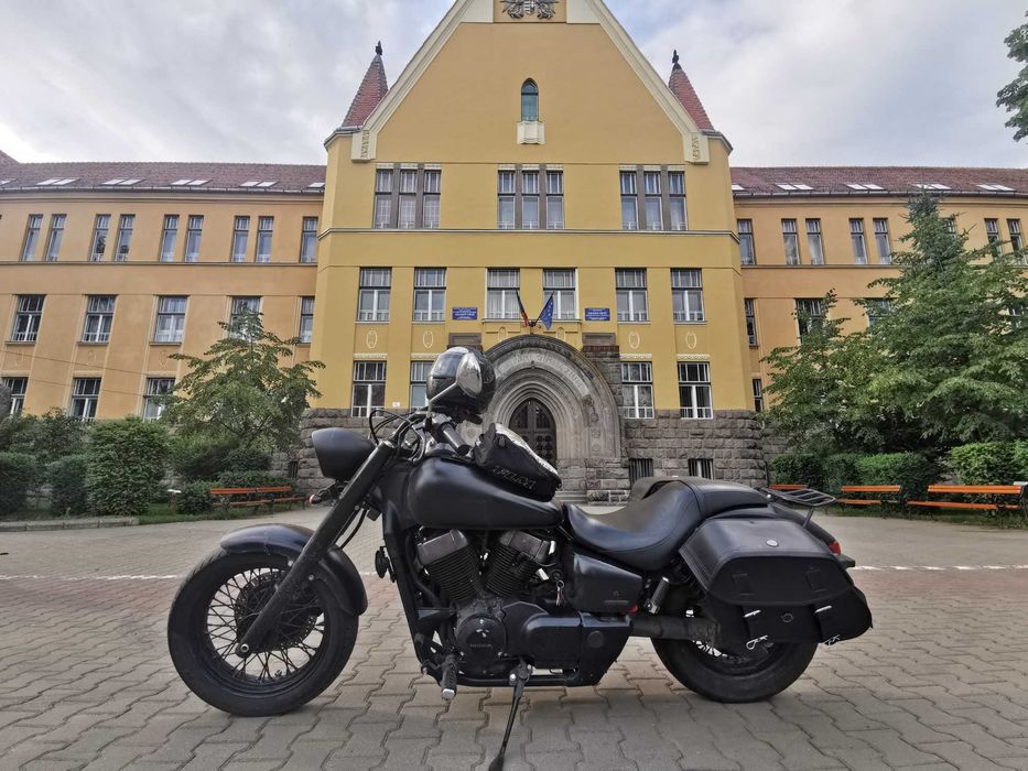 Honda Shadow Black Spirit VT750C2B