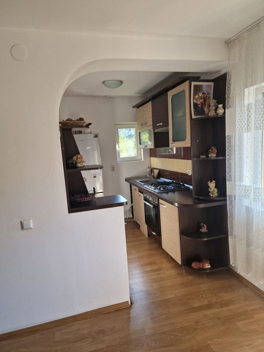 Vând pensiune Rucăr Arges