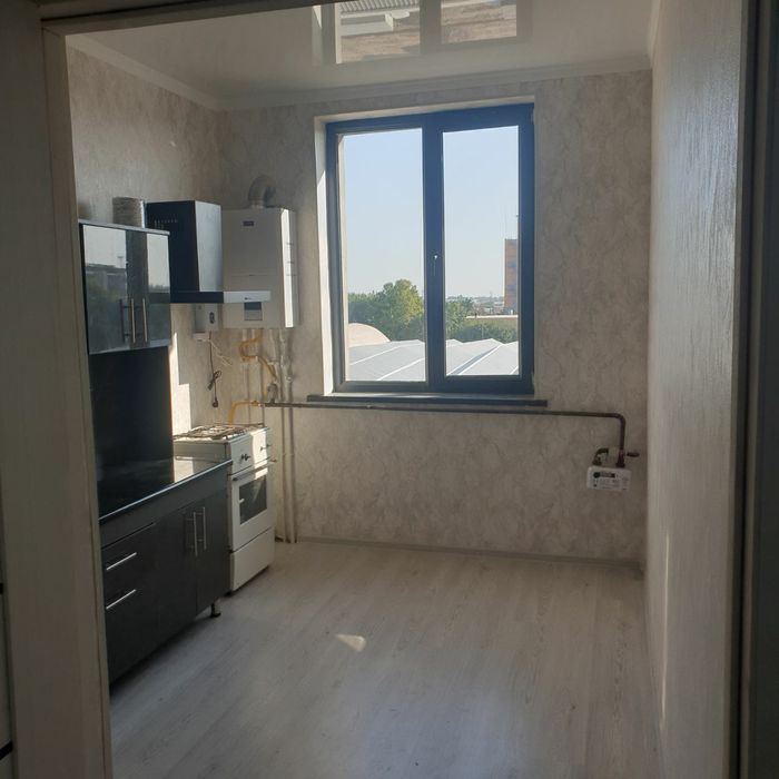 Янгиёл продается квартира