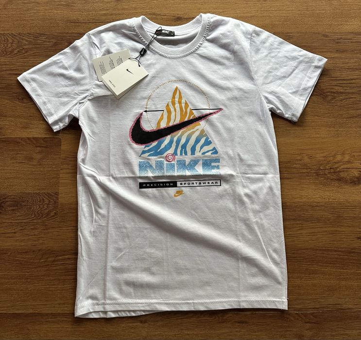 Мъжка,памучна,бяла тениска Nike
