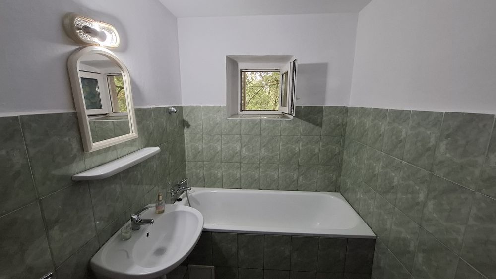 Apartament  de inchiriat cu 2 camere 1800 lei