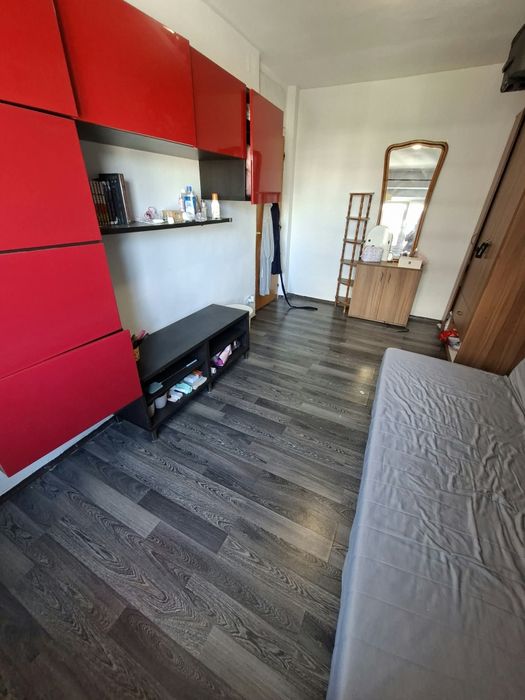 Caut colega de apartament