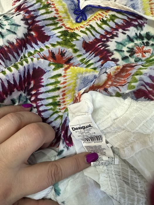 Haine dama aproape noi