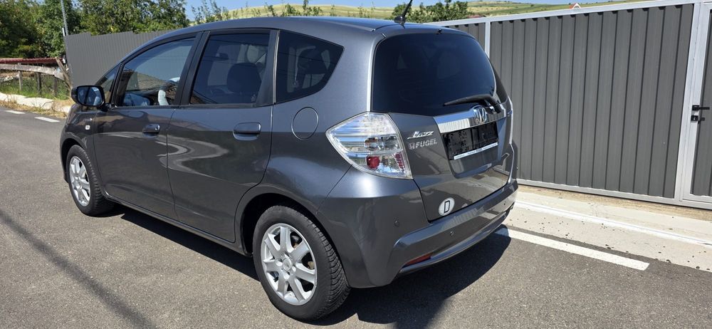 Honda Jazz 1.3benzina/hybrid 2014 Automat