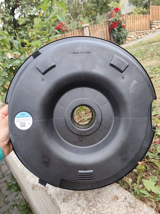Subwoofer original Audi Q2 / A3 8V
Subwoofer original Audi Q2 / A3 8V – 8V003538
Subwoofer original Audi Q2 / A3 8V – 8V0035382D – 40W 2Ω
