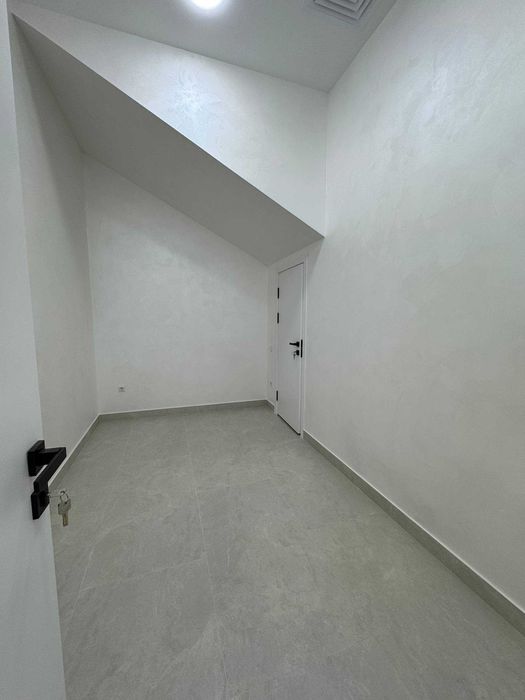 Коммерческое помещение 400 м² на первой линии в Tashkent City Gardens