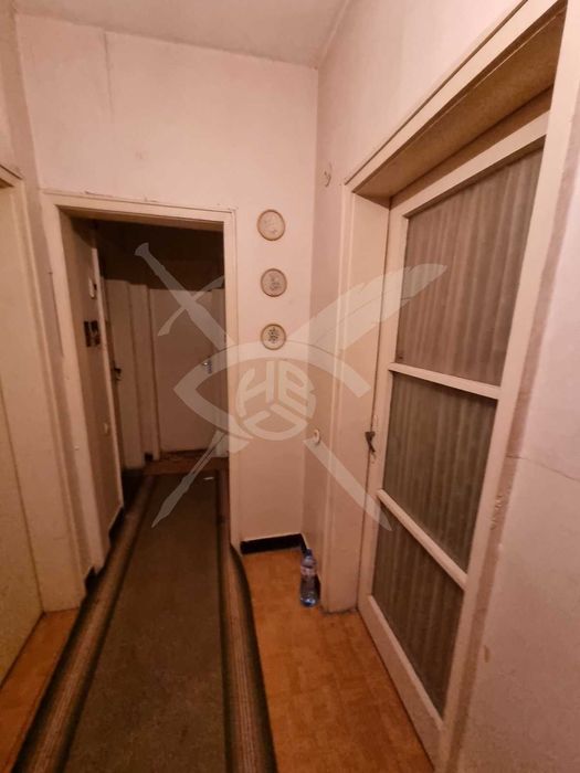 Продава се Тристаен апартамент в Бургас, Център - 79 кв.м за 1227 €/кв.м - Снимка #4