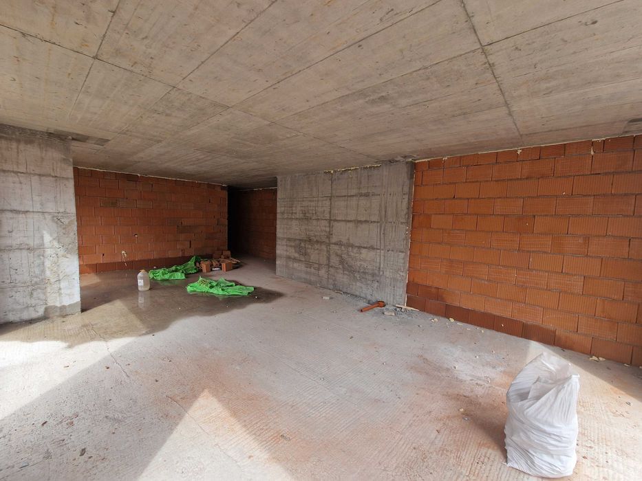 Тристаен апартамент в новострояща се модерна сграда в кв. Еленово, гр. Благоевград