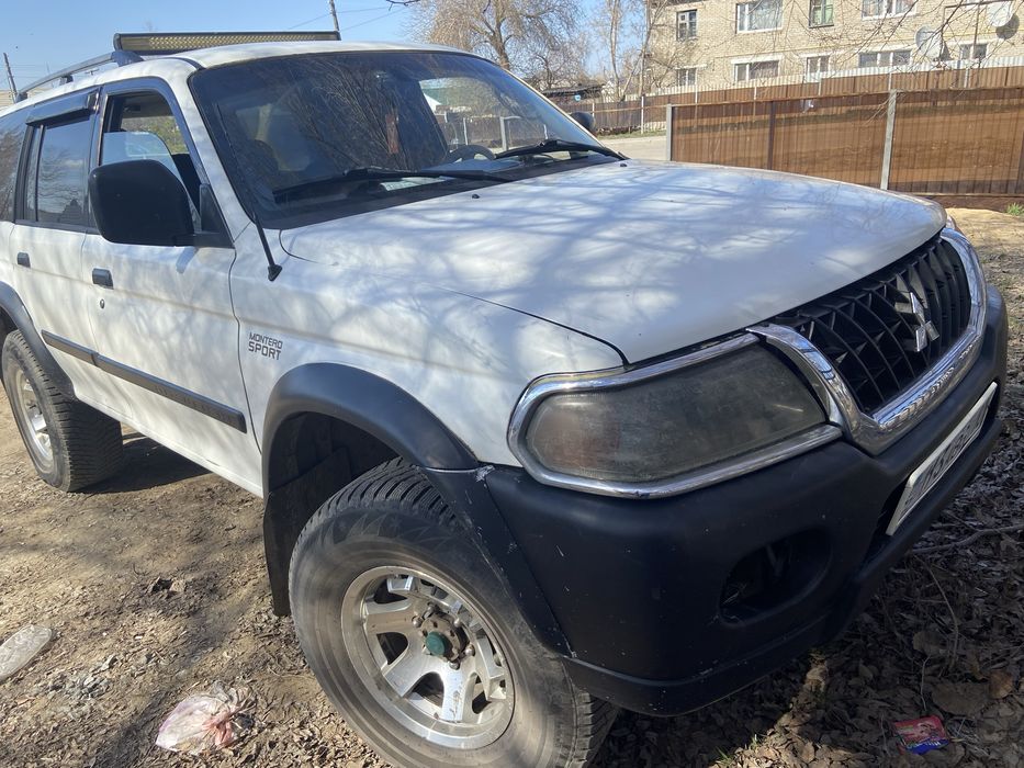 Монтеро спорт 2002