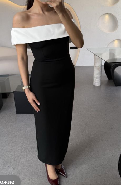 Платье Sandro очень хорошего качества