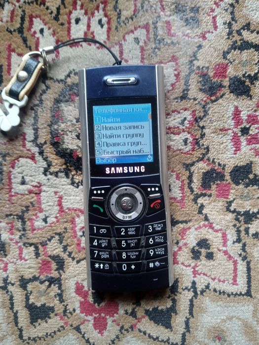 Продам сотка Самсунг