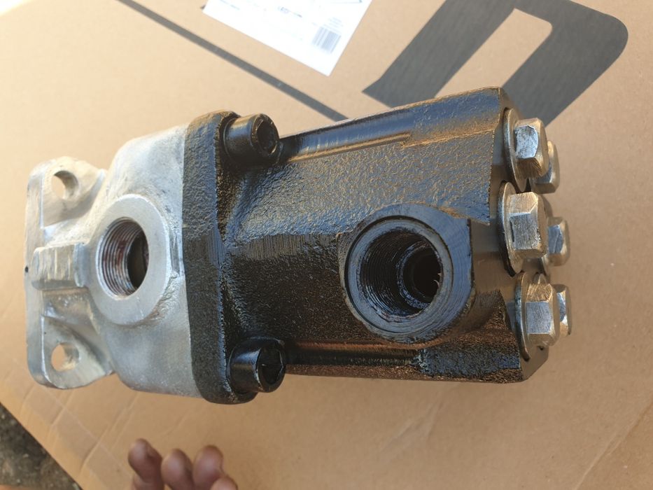 Pompa basculare raba saviem tip mayler