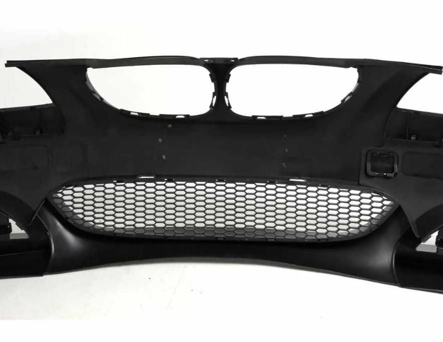 Предна M5 стил броня за БМВ BMW E60 / E61 2003 г - 2010 г черна
