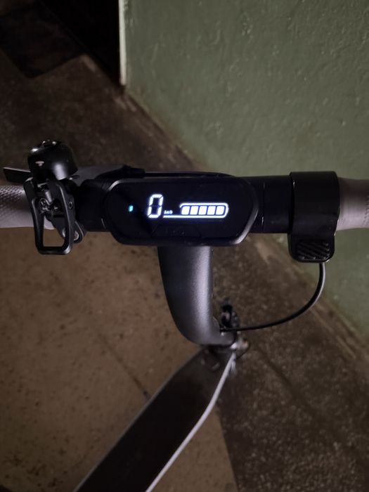 Vând Trotinetă electrică,Bicicletă,Playstation la pachet sau separat