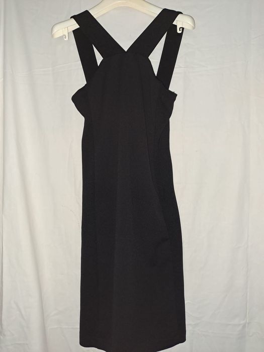 Rochie neagra eleganta