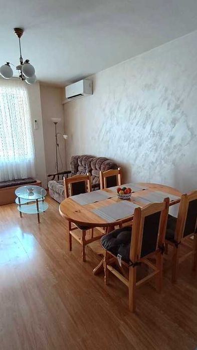 Дава се под наем Тристаен апартамент в Пловдив, Въстанически - 83 кв.м за 408 € - Снимка #1