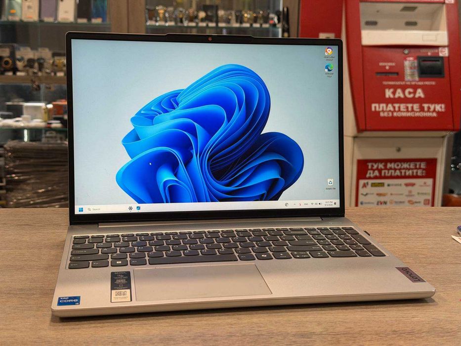 Lenovo IdeaPad Slim 5 15IRH9 | i5-13420H | 16GB RAM | 512GB SSD | 15.3" FHD+