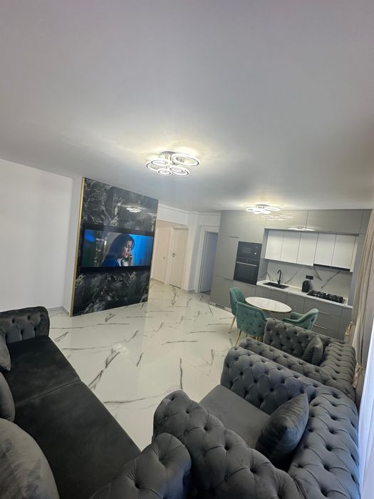 Vand apartament  3 camere !!!